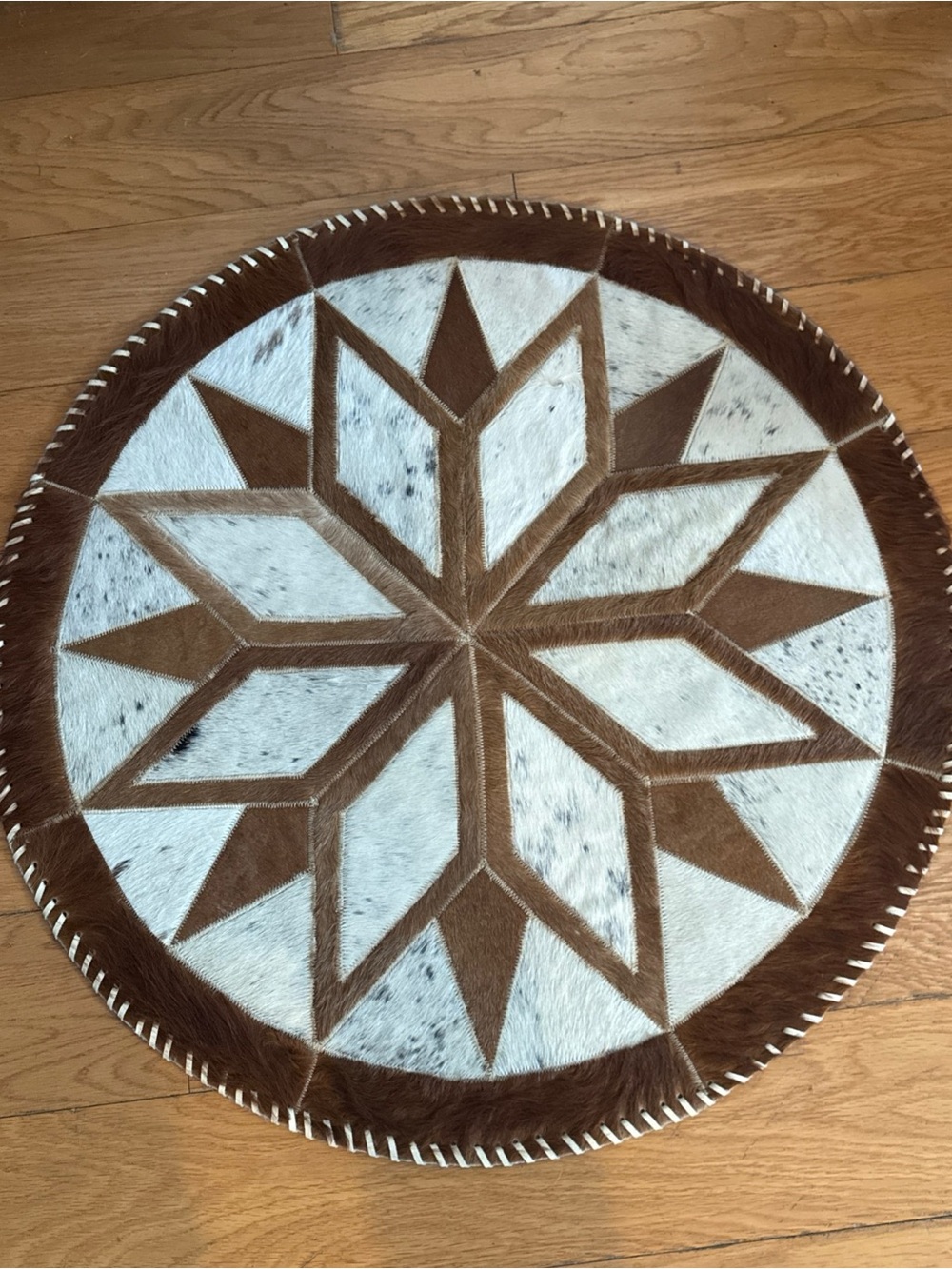 Vtg Round Cowhide Hair Ivory Brown Mat 15 1/2” Tanned Leather Brazil Western Dec